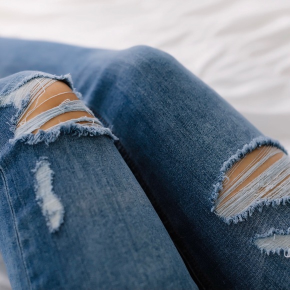 Tribeca Frayed Hem Jeans - Picture 8 of 8